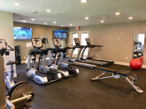 photo_5969748974162267523_x