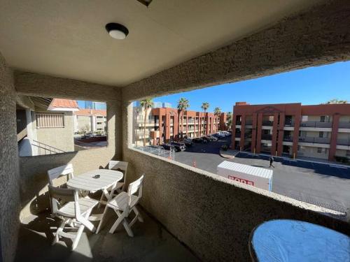 photo_5969748974162267531_x